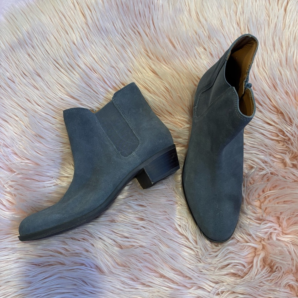 Lucky Brand Dusty Dark Blue Suede Basel Zip Up Ankle Booties Size 9